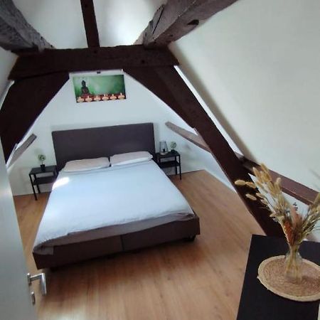 Апартаменты The 16Th Century Duplex In The City Center Антверпен Экстерьер фото